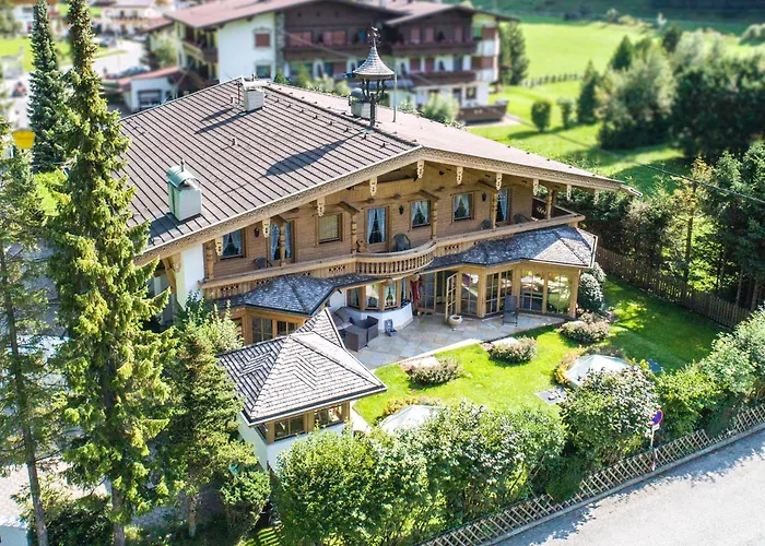 Gaestehaus Wildschuetz - By Tirolerhof 게스트하우스 3*